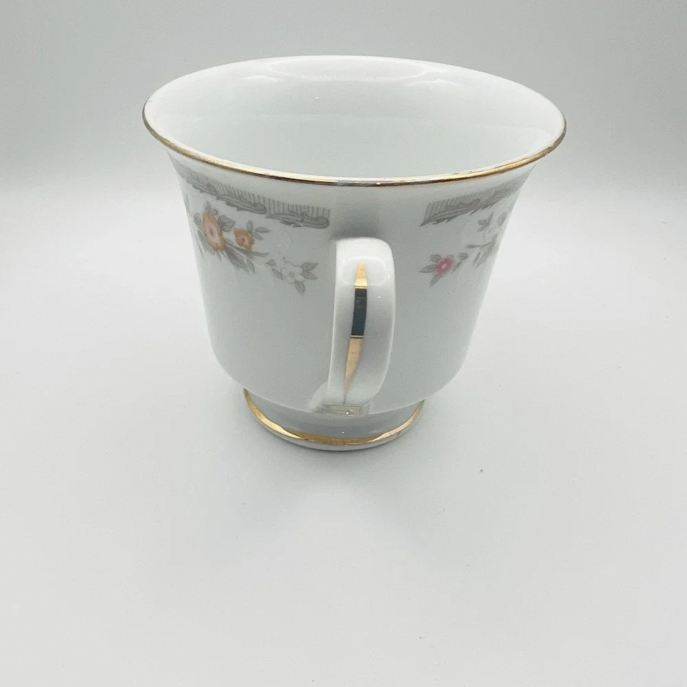 N/A vintage teacup